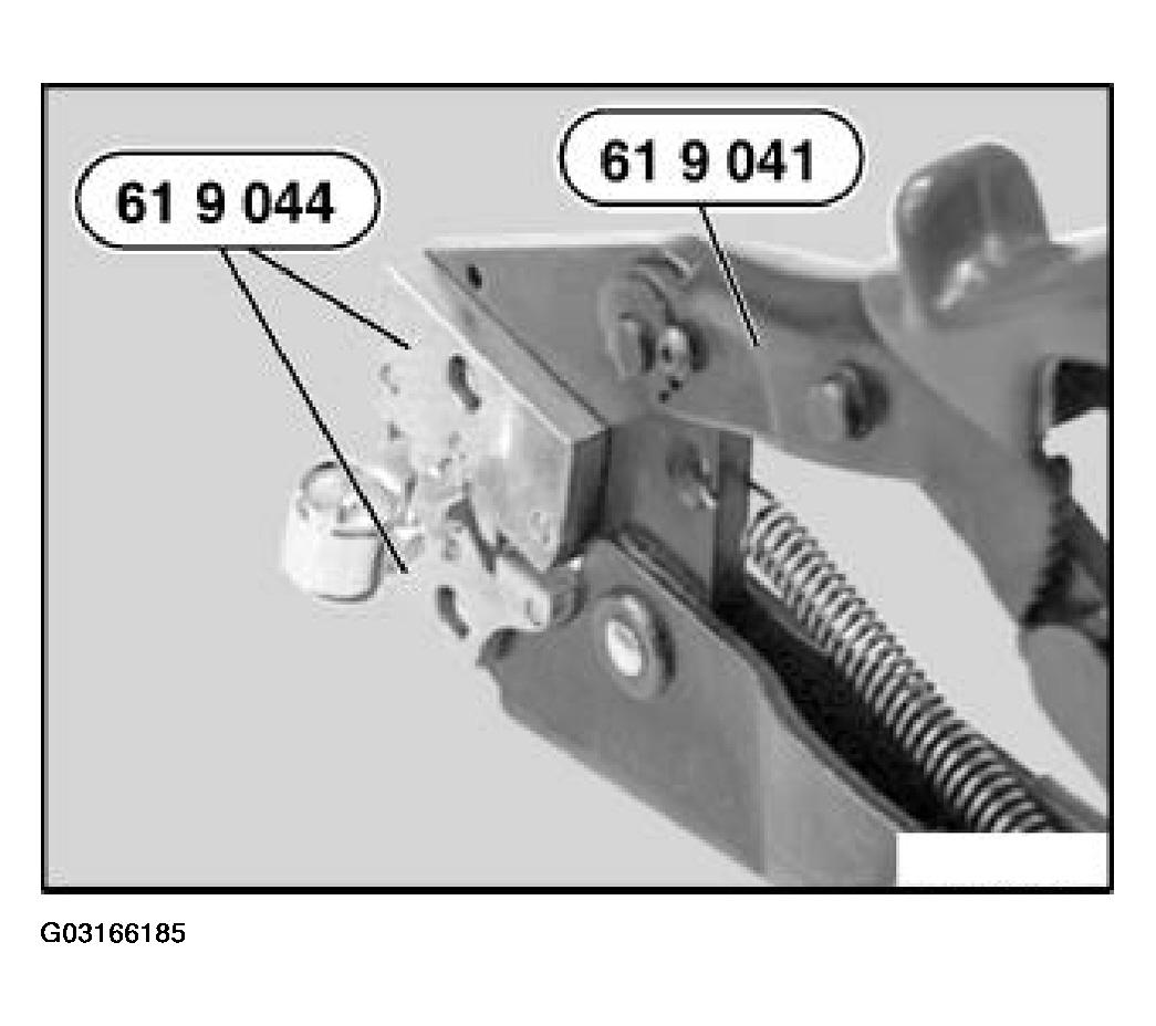 G03166185