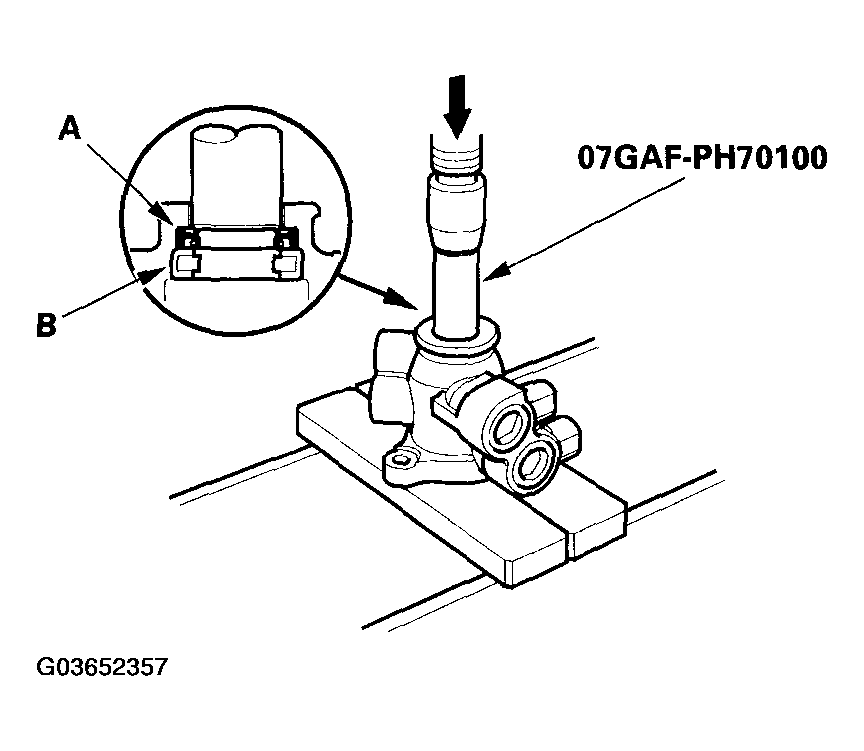 G03652357