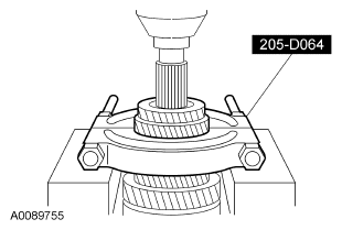 G04621015