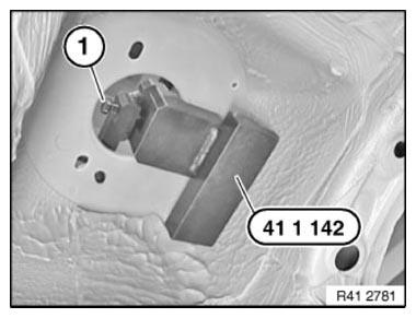 G09850100